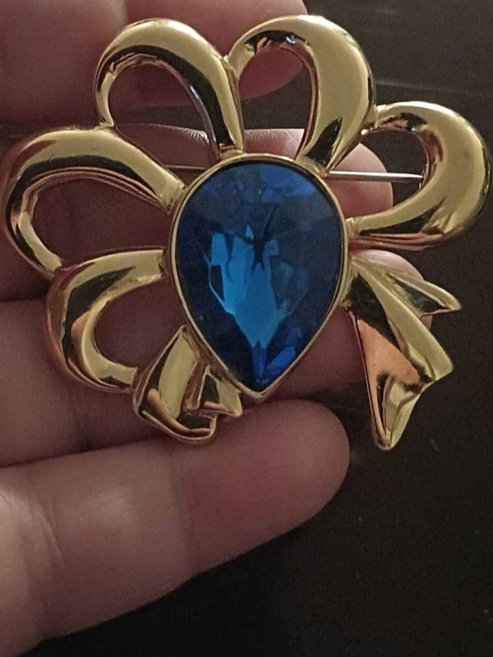 Brooch with Blue Teardrop Gem - Women Jewelry